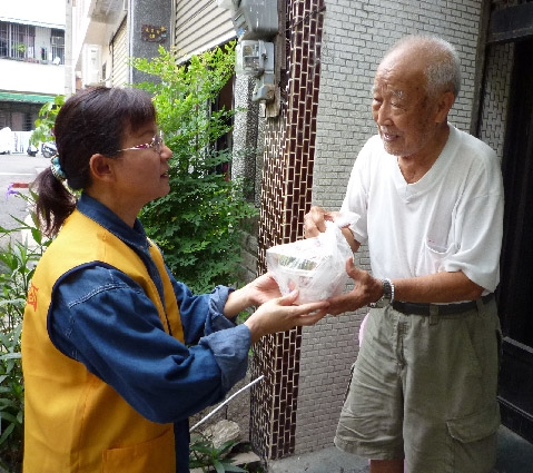 04.老人餐食服務4